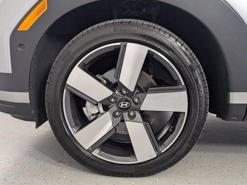 Certified 2025 Hyundai Santa Fe Limited FWD image 9
