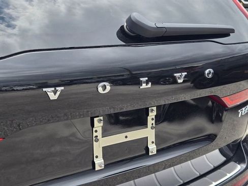 New 2026 Volvo XC60 T8 Plus w/ Protection Package Premier AWD/4WD image 10