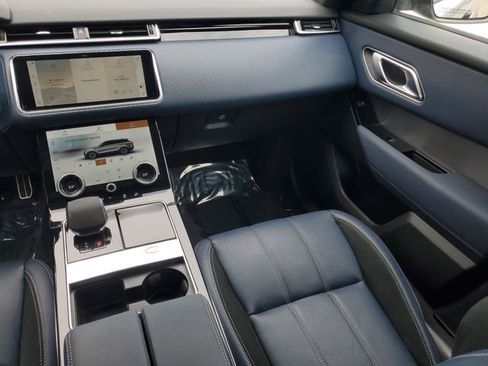 Certified 2023 Land Rover Range Rover Velar R-Dynamic S AWD/4WD image 16