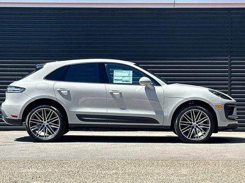 New 2026 Porsche Macan AWD/4WD image 9