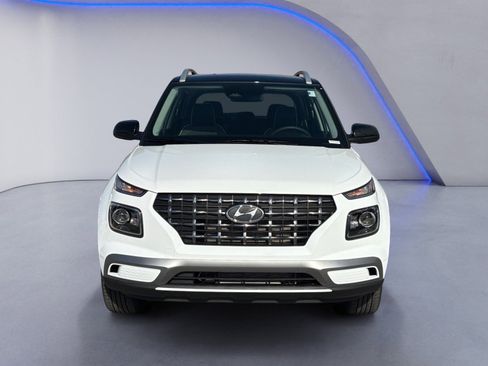 New 2026 Hyundai Venue SEL image 3