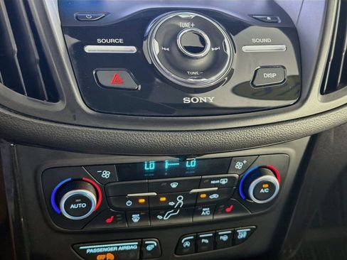 Used 2018 Ford Escape Titanium w/ Ford Safe & Smart Package AWD/4WD image 17