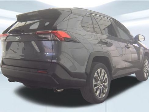 Used 2023 Toyota RAV4 XLE Premium FWD image 6