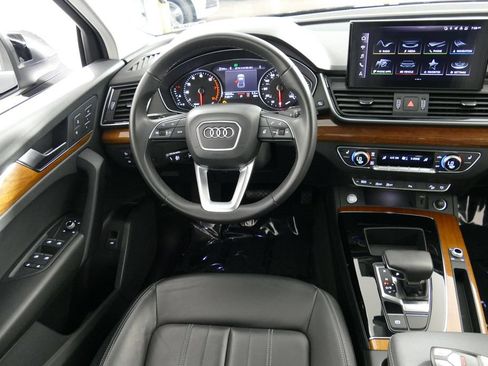 Used 2023 Audi Q5 2.0T Premium w/ Convenience Package AWD/4WD image 26