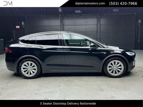 Used 2020 Tesla Model X Long Range image 8