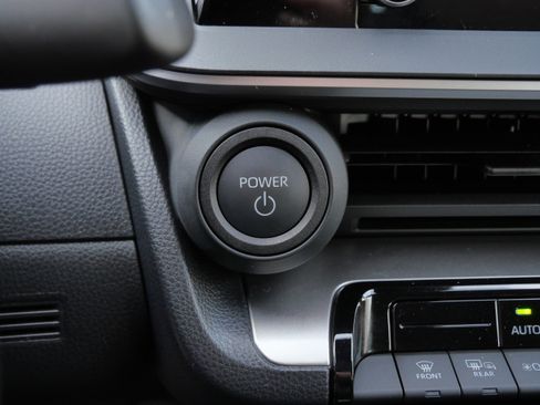 Certified 2025 Toyota Prius LE image 30