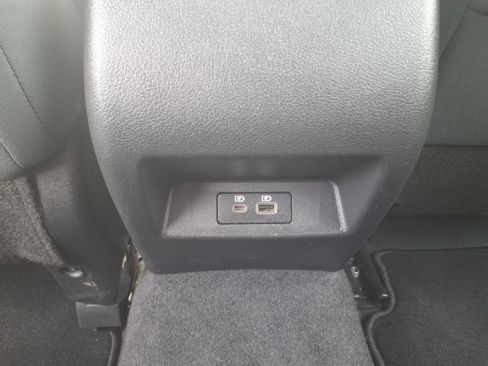 Used 2025 Nissan Altima 2.5 SV FWD image 15