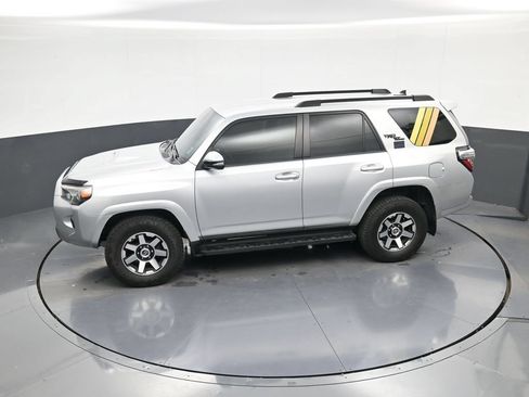 Used 2021 Toyota 4Runner TRD Off-Road Premium AWD/4WD image 29