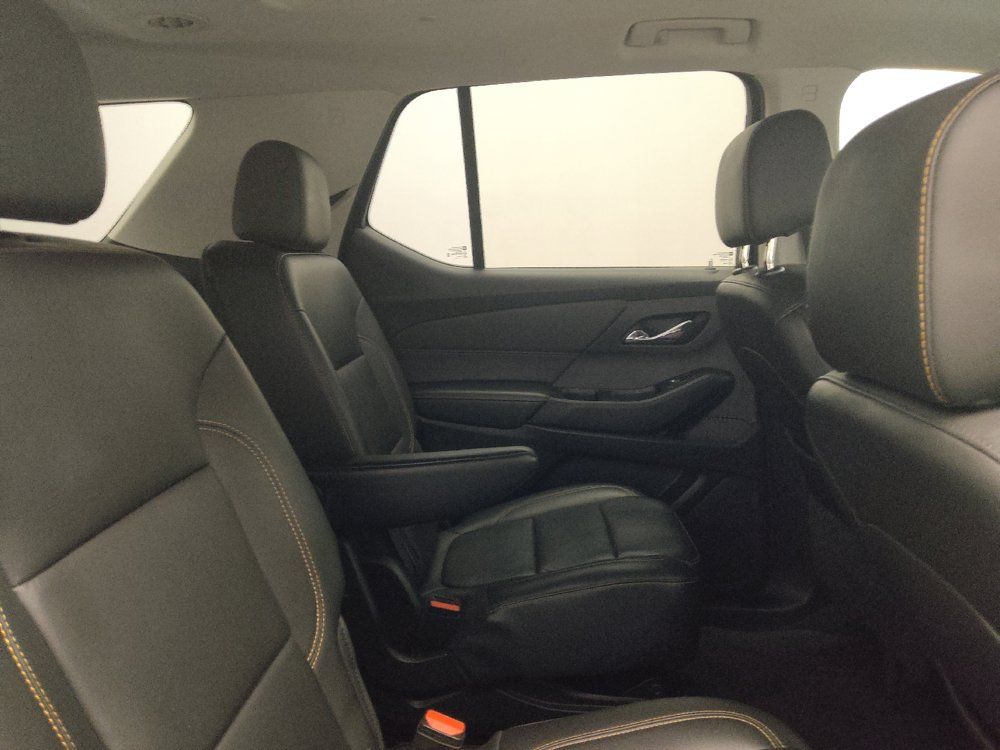 Used 2021 Chevrolet Traverse LT w/ LT Premium Package AWD/4WD image 19
