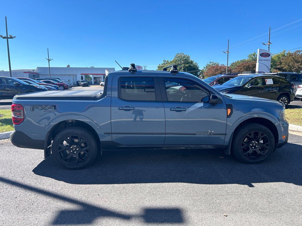 Used 2026 Ford Maverick Lariat w/ Black Appearance Package AWD/4WD image 2