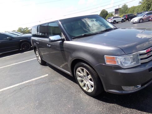 Used 2010 Ford Flex Limited FWD image 44