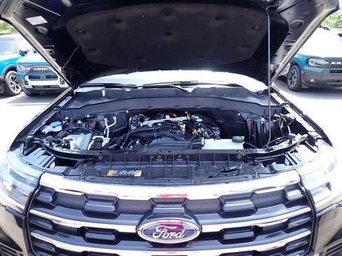 New 2026 Ford Explorer Active AWD/4WD image 12