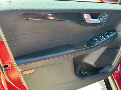 Used 2024 Ford Escape ST-Line image 19