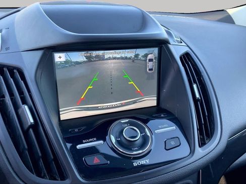 Used 2019 Ford Escape Titanium FWD image 27