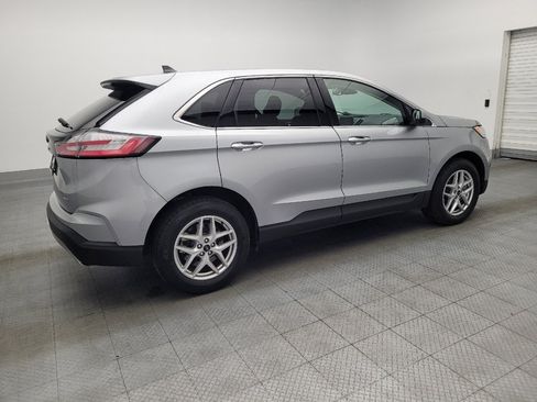 Used 2024 Ford Edge SEL image 10