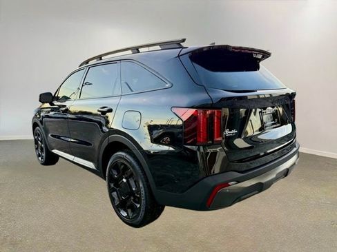 Used 2025 Kia Sorento SX Prestige w/ Olive Brown Leather Package image 9