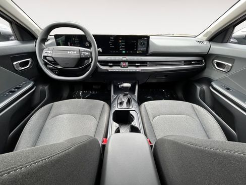 Used 2025 Kia K4 FWD image 12