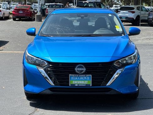 Used 2024 Nissan Sentra SV FWD image 8