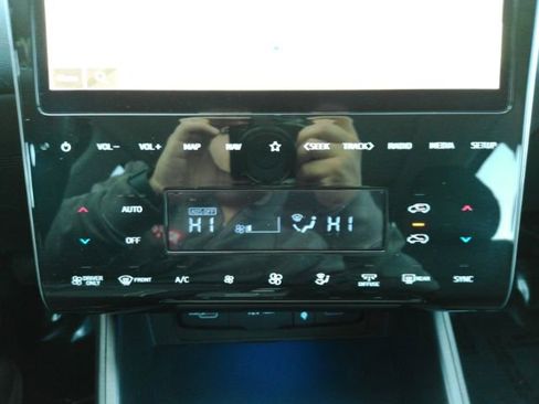 Used 2023 Hyundai Tucson SEL w/ Cargo Package image 43