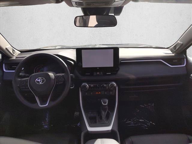 Used 2023 Toyota RAV4 XLE Premium FWD image 17