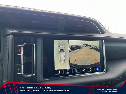 Used 2024 GMC Yukon XL Denali AWD/4WD image 33