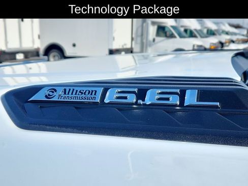 Used 2025 Chevrolet Silverado 2500 ZR2 w/ Technology Package image 15