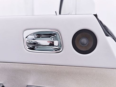 Used 2014 Rolls-Royce Wraith RWD image 40