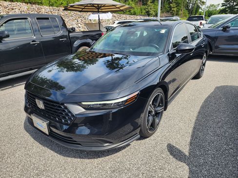 Used 2024 Honda Accord Sport image 8