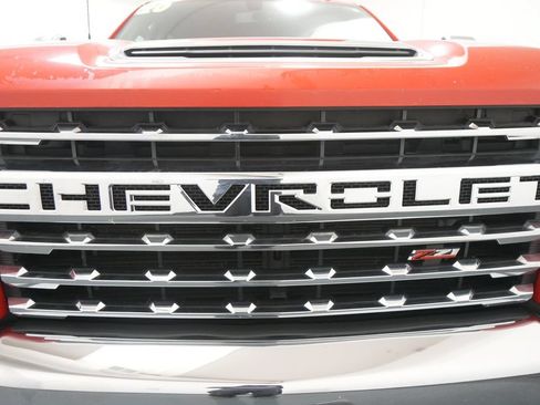 Used 2020 Chevrolet Silverado 2500 LTZ AWD/4WD image 14