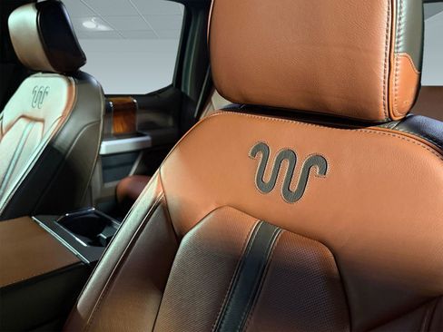 Used 2019 Ford F150 King Ranch w/ Equipment Group 601A Luxury AWD/4WD image 26