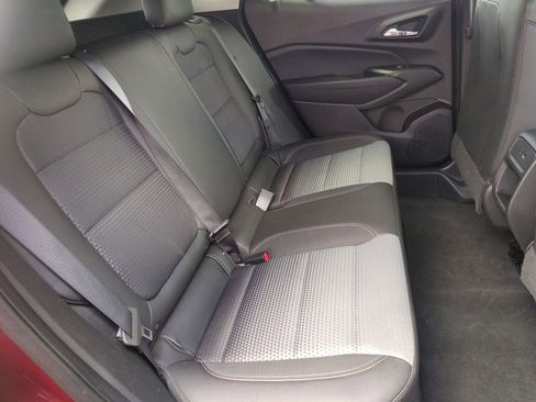 Used 2025 Chevrolet Trax LT w/ LT Convenience Package FWD image 23