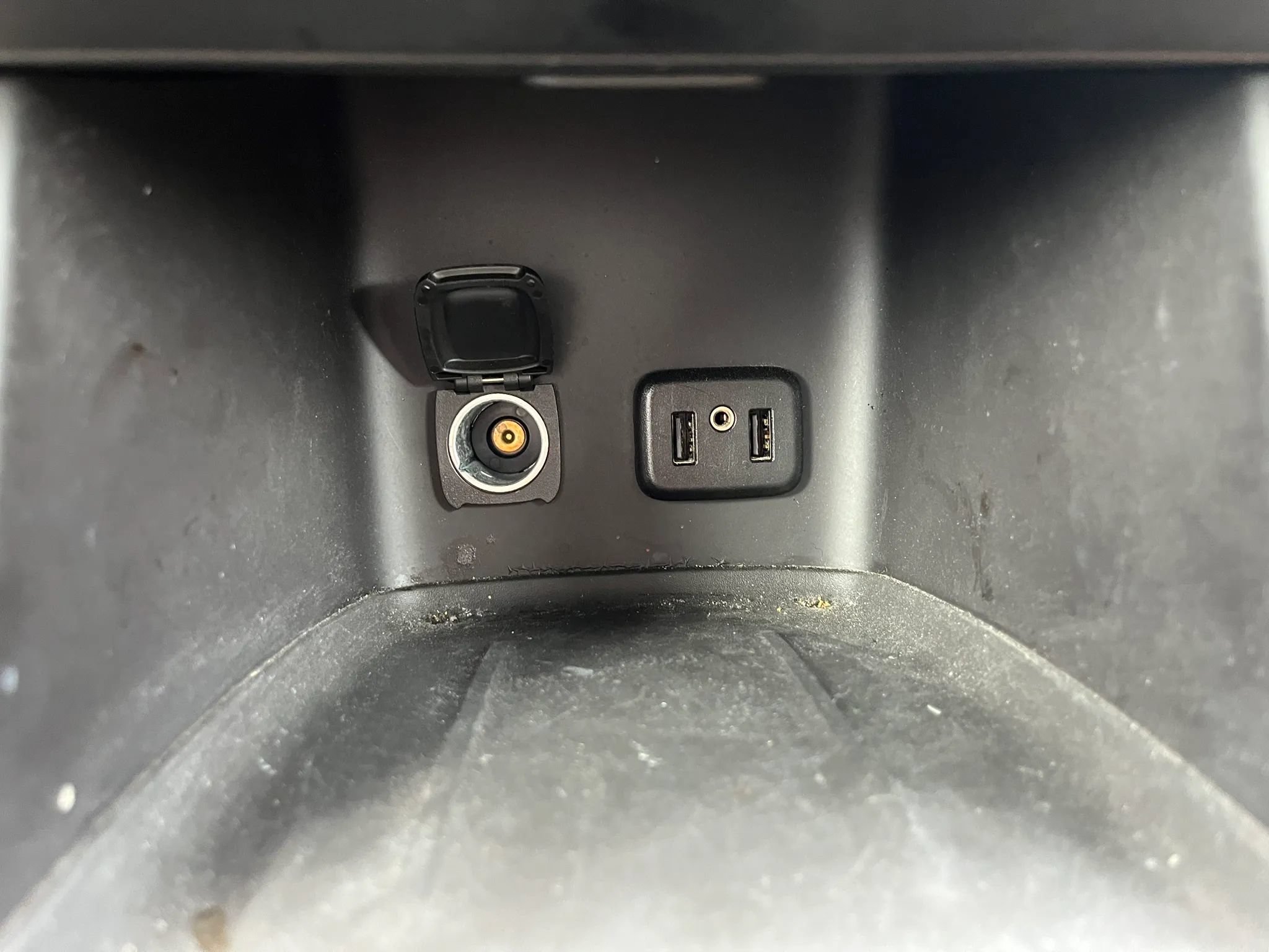 Used 2019 GMC Acadia SLE AWD/4WD image 47