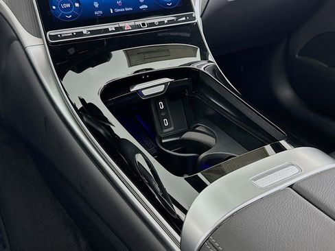 New 2026 Mercedes-Benz GLC 300 image 5