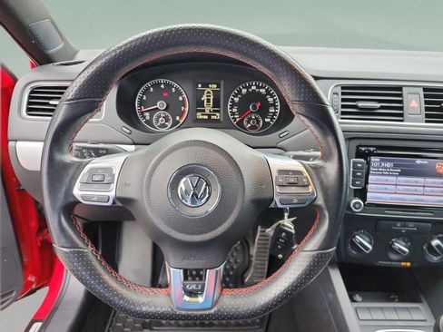 Used 2012 Volkswagen Jetta GLI image 12