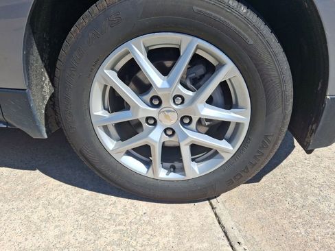 Used 2024 Chevrolet Equinox LT image 7