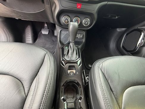 Used 2017 Jeep Renegade Altitude w/ Safety & Security Group image 20