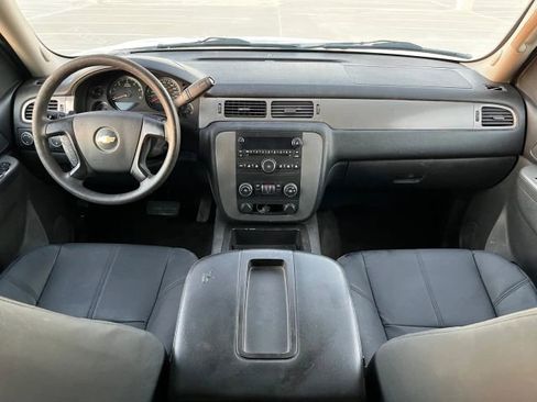 Used 2011 Chevrolet Tahoe LS image 18