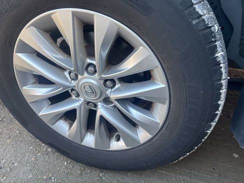 Used 2019 Lexus GX 460 image 12