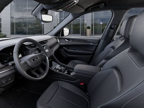 New 2025 Jeep Grand Cherokee L Limited w/ Black Appearance Package image 22