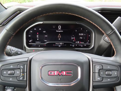 Used 2024 GMC Sierra 2500 AT4 w/ AT4 Preferred Package AWD/4WD image 22
