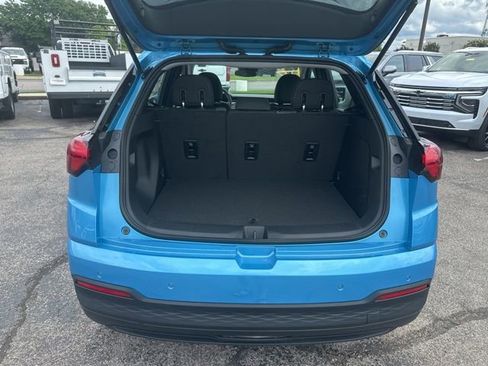 New 2027 Chevrolet Bolt LT FWD image 29