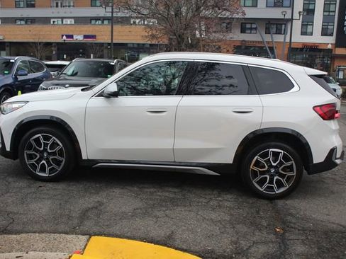 Certified 2023 BMW X1 xDrive28i w/ Convenience Package image 5