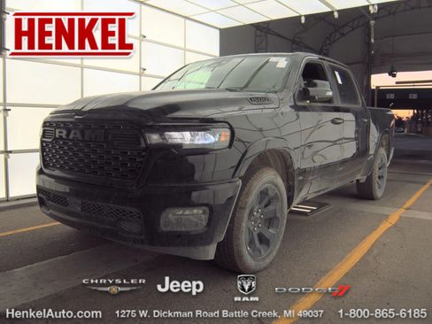 Used 2025 RAM 1500 Big Horn AWD/4WD image 1
