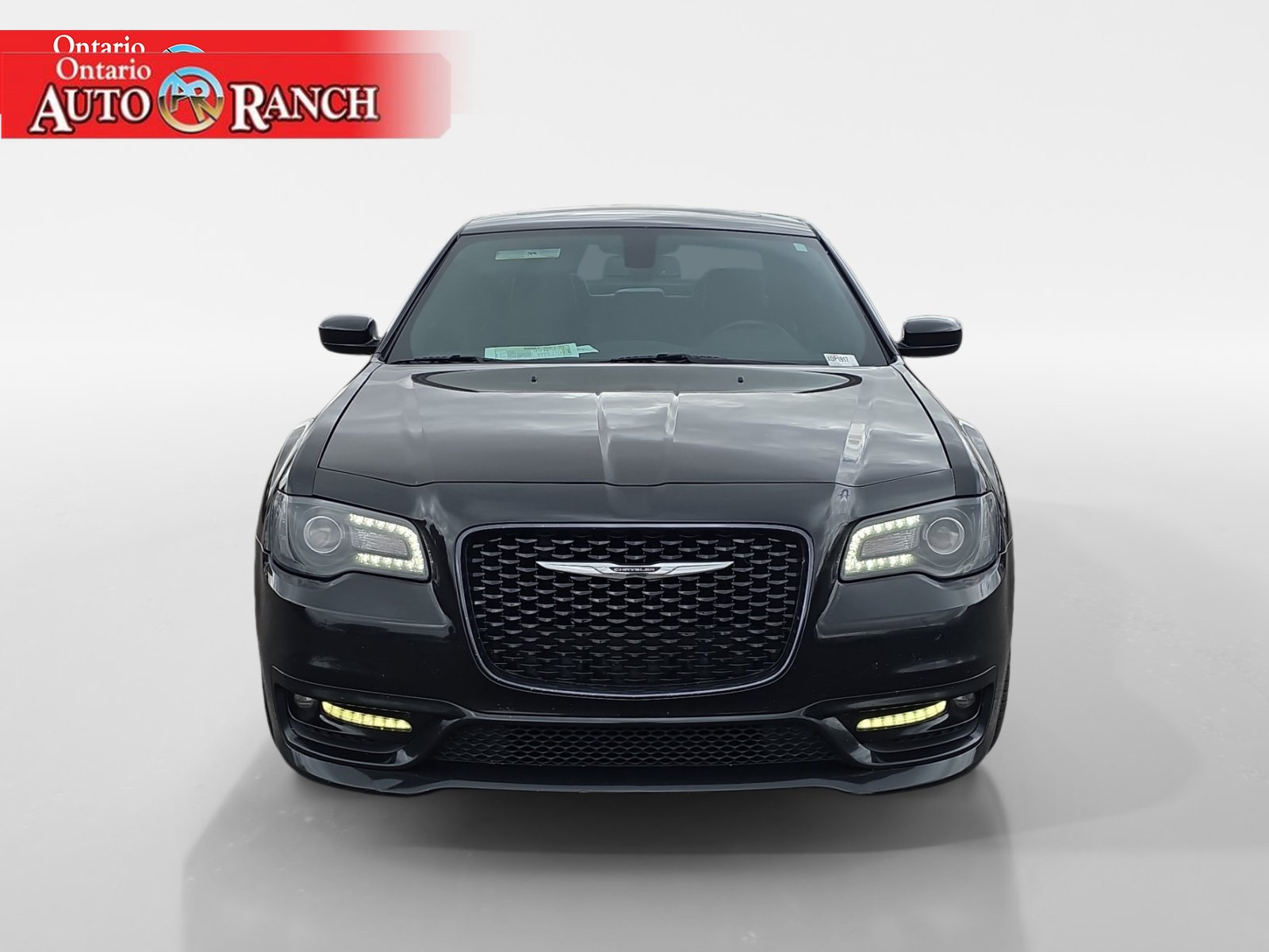 Used 2017 Chrysler 300 S w/ S Model Appearance Package RWD image 8