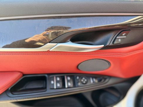 Used 2017 BMW X6 xDrive35i w/ M Sport Package image 21