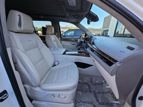 Used 2024 Cadillac Escalade Sport Platinum w/ Heavy-Duty Trailer Package image 54