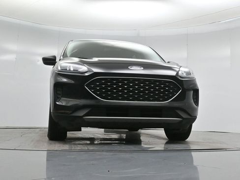 Certified 2022 Ford Escape SE image 43