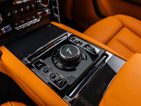 New 2026 Rolls-Royce Cullinan Black Badge image 41