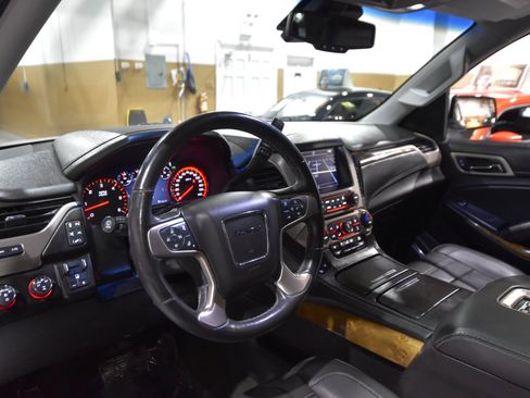 Used 2016 GMC Yukon Denali w/ Open Road Package image 23