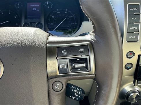 Used 2018 Lexus GX 460 Luxury w/ Preferred Accessory Package AWD/4WD image 12